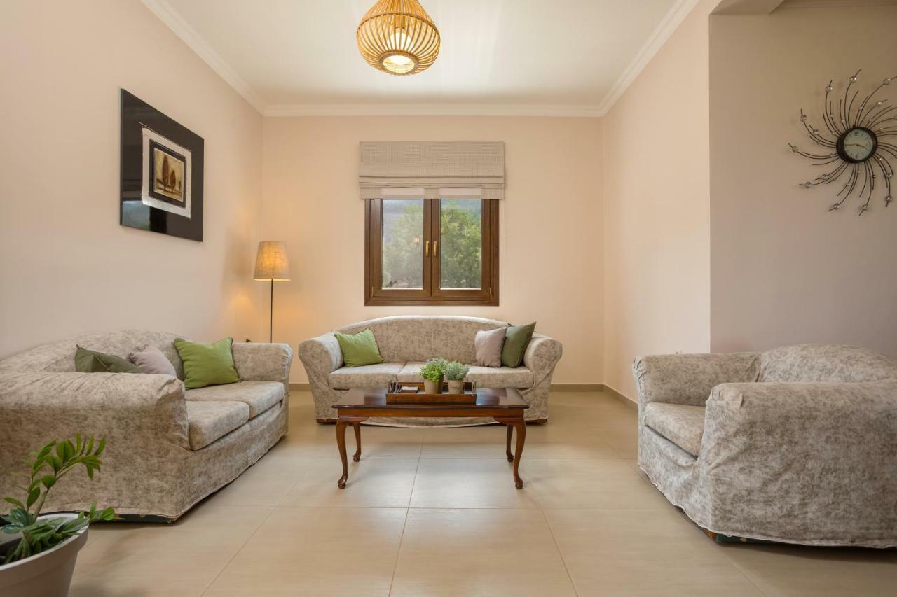 Villa Serenity Agia Marina  Dış mekan fotoğraf