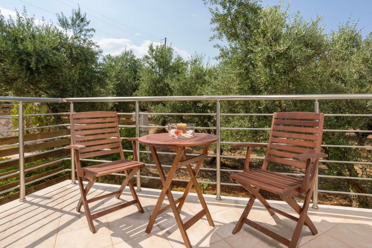 Villa Serenity Agia Marina  Dış mekan fotoğraf
